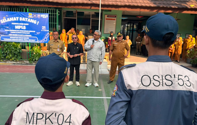 MPLS Dimulai, Pemkot Bandung Pastikan Lebih dari 50 Ribu Siswa Baru Mulai Tahun Ajaran