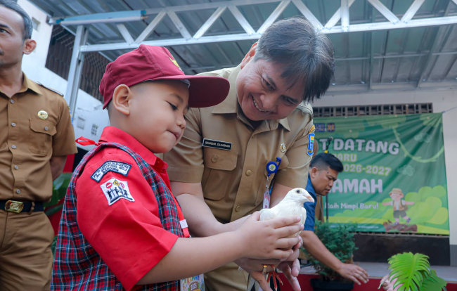 Sekda Bandung: Sekolah Harus Menjadi Rumah Kedua yang Aman dan Membahagiakan bagi Anak