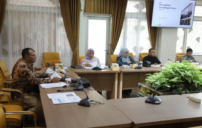 Komisi III DPRD Kota Bandung Bahas Penanganan Pohon dan Reklame Ilegal