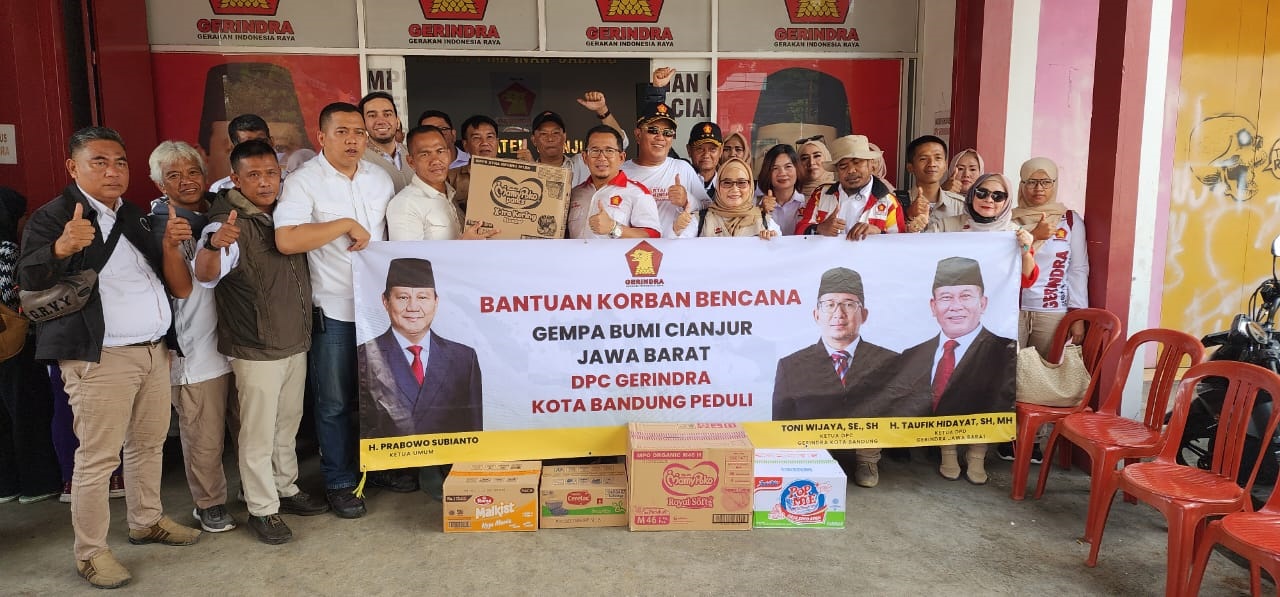 Tony Wijaya,  Pimpin DPC Gerindra Kota Bandung Salurkan Bantuan Ke Cianjur