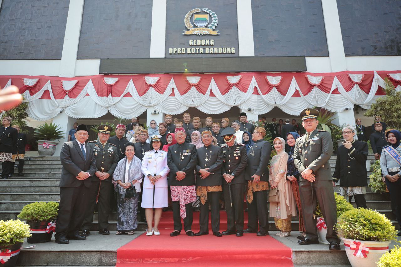 Pemkot Bandung terus berupaya memberikan layanan terbaik bagi warganya.